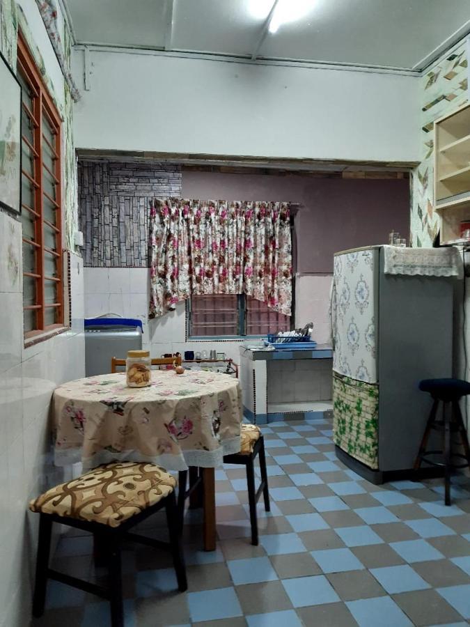 Bemban Garden Homestay Batu Gajah Exteriör bild